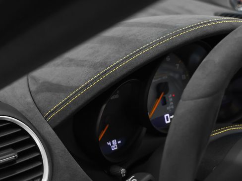 Certified 2025 Porsche 718 Boxster Spyder RS RWD image 53