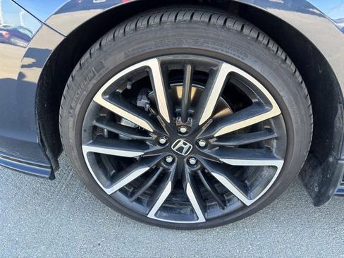 Used 2025 Honda Accord Touring image 9