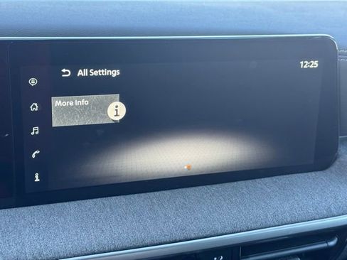 Certified 2025 Nissan Kicks SV image 33