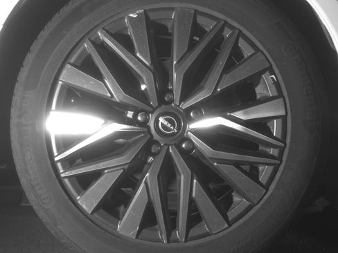 Used 2025 Nissan Altima 2.5 SV FWD image 15