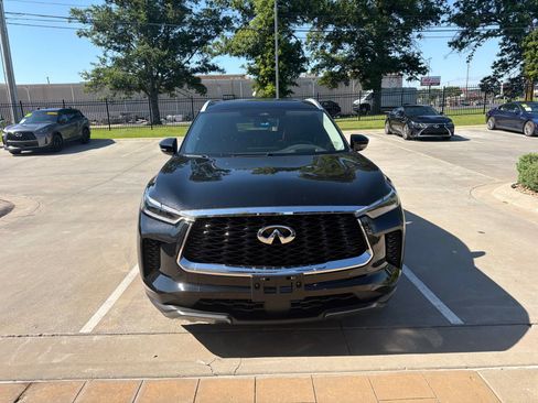 Used 2023 INFINITI QX60 Sensory w/ Vision Package AWD/4WD image 2