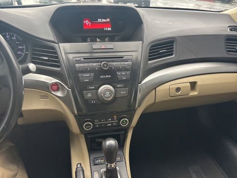 Used 2018 Acura ILX 2.4L image 10