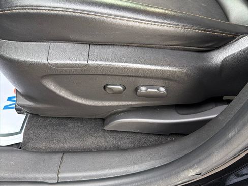Used 2019 Chevrolet Trax LT w/ LT Convenience Package FWD image 10