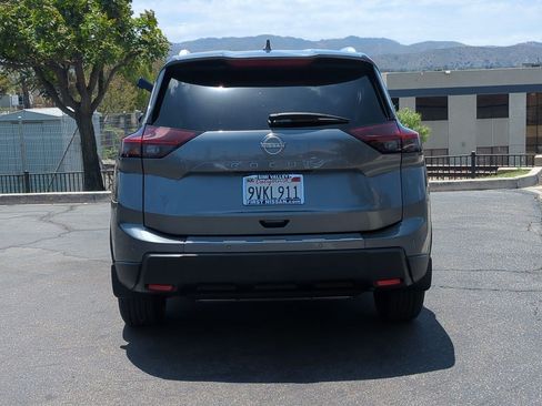 Certified 2025 Nissan Rogue SV w/ SV Premium Package FWD image 7