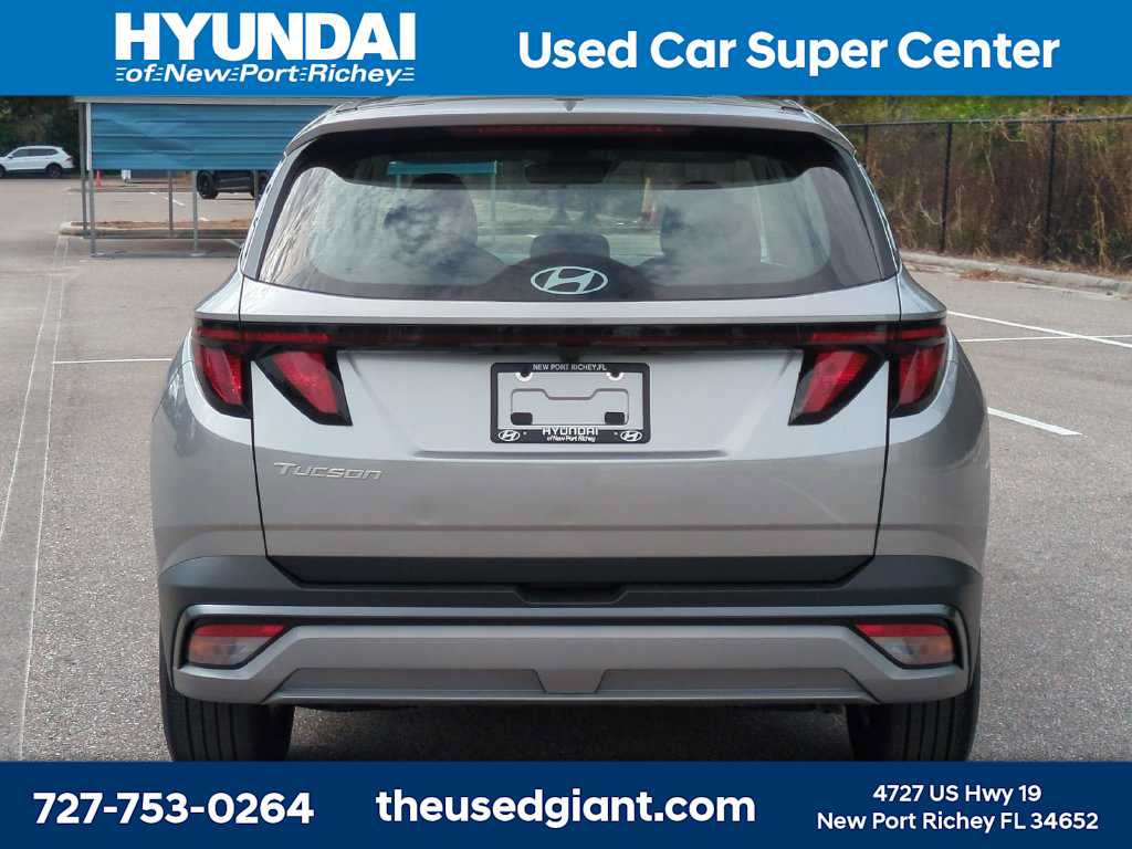 Used 2026 Hyundai Tucson SE FWD image 4