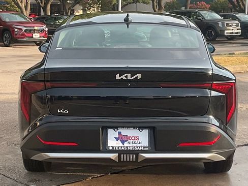 Used 2025 Kia K4 FWD image 5