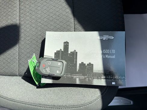 Used 2022 Chevrolet Silverado 1500 RST image 39