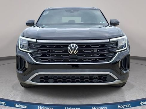 Used 2025 Volkswagen Atlas Cross Sport SE AWD/4WD image 3
