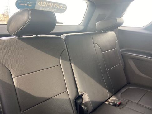 Certified 2022 Chevrolet Traverse Premier w/ LPO, Floor Liner Package image 9