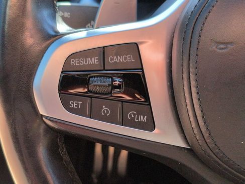 Used 2022 BMW 330i Sedan w/ M Sport Package RWD image 20