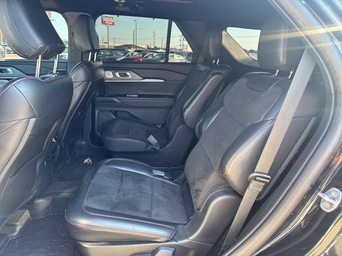 Used 2025 Ford Explorer ST AWD/4WD image 10