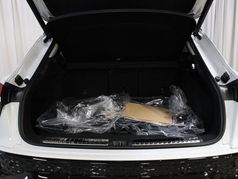 New 2026 Audi Q3 quattro 2.0T AWD/4WD image 32
