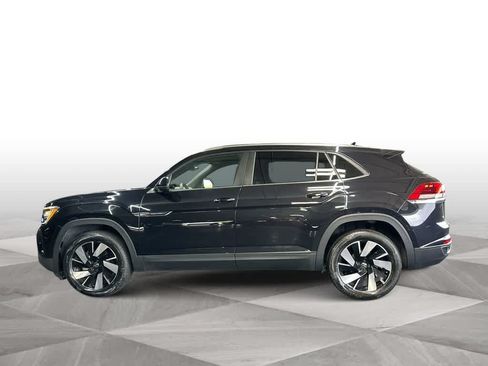 Certified 2024 Volkswagen Atlas Cross Sport SE FWD image 5