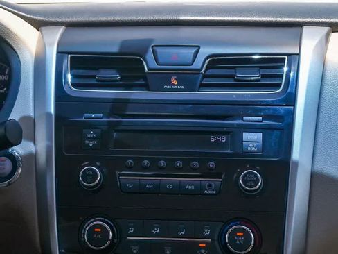 Used 2013 Nissan Altima 2.5 S FWD image 12