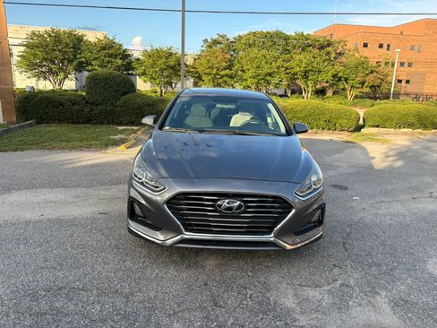 Used 2019 Hyundai Sonata SE w/ Winter Weather Package FWD image 10