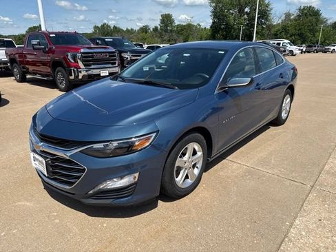 Used 2024 Chevrolet Malibu LT FWD image 7