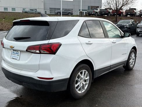 Certified 2022 Chevrolet Equinox LS w/ LS Convenience Package image 5