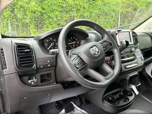 Used 2025 RAM ProMaster 3500 w/ Convenience Group FWD image 10