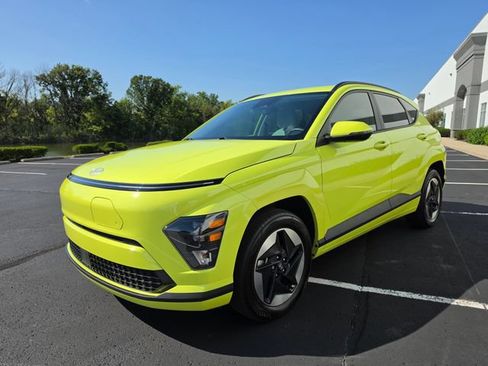 Used 2024 Hyundai Kona SEL FWD image 11