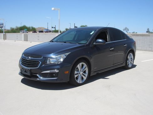 Used 2015 Chevrolet Cruze LTZ w/ Sun, Sound and Sport Package FWD image 1