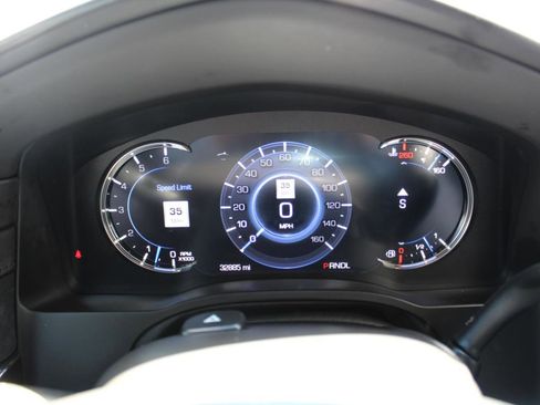 Used 2019 Cadillac Escalade ESV Platinum w/ Escalade Sport Edition AWD/4WD image 16