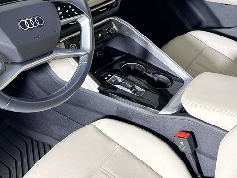 Used 2025 Audi Q5 Premium w/ Convenience Package AWD/4WD image 19