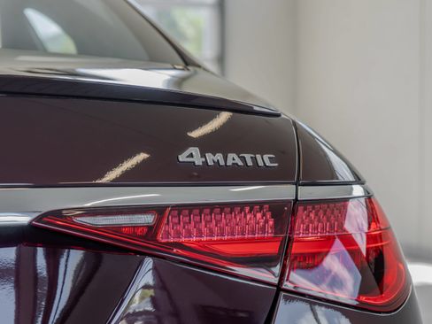 Used 2023 Mercedes-Benz S 500 4MATIC w/ AMG Line image 24