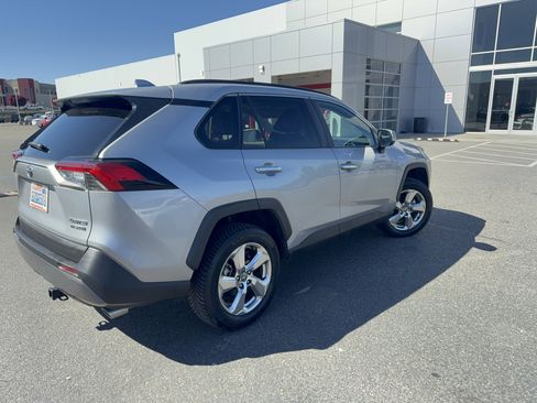 Used 2021 Toyota RAV4 Limited w/ Carpet Mat Package (TMS) AWD/4WD image 4