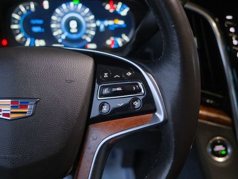 Used 2019 Cadillac Escalade Luxury image 20