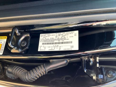Used 2018 Ford F150 Platinum w/ Equipment Group 701A Luxury AWD/4WD image 33