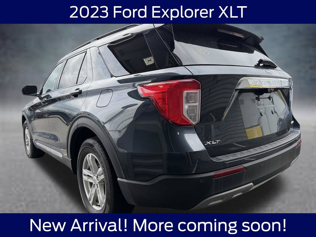 Used 2023 Ford Explorer XLT w/ Equipment Group 202A AWD/4WD image 3