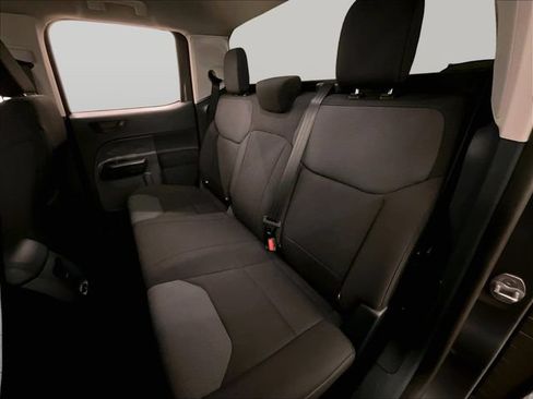 Used 2022 Ford Maverick XL FWD image 25