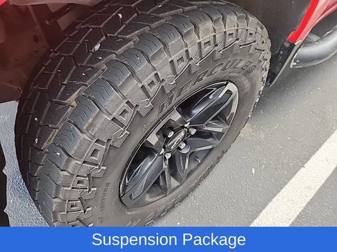 Used 2020 Chevrolet Silverado 1500 LT Trail Boss w/ Convenience Package AWD/4WD image 17