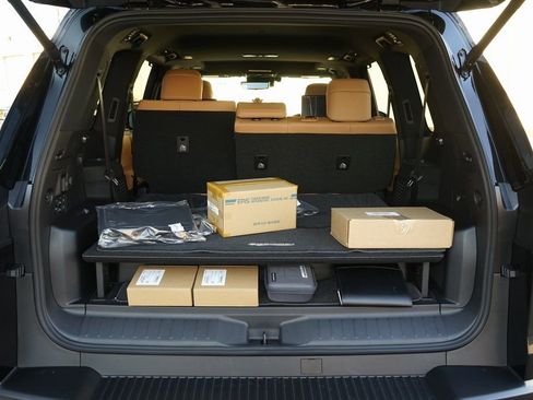 Used 2026 Lexus LX 700h Luxury w/ Accessory Package (Z1) image 37