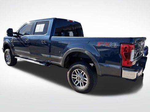 Used 2019 Ford F250 Lariat w/ Lariat Value Package image 3