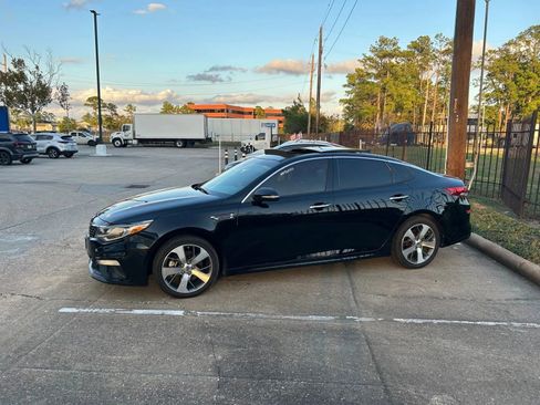 Used 2019 Kia Optima S w/ S Panoramic Sunroof Package image 3