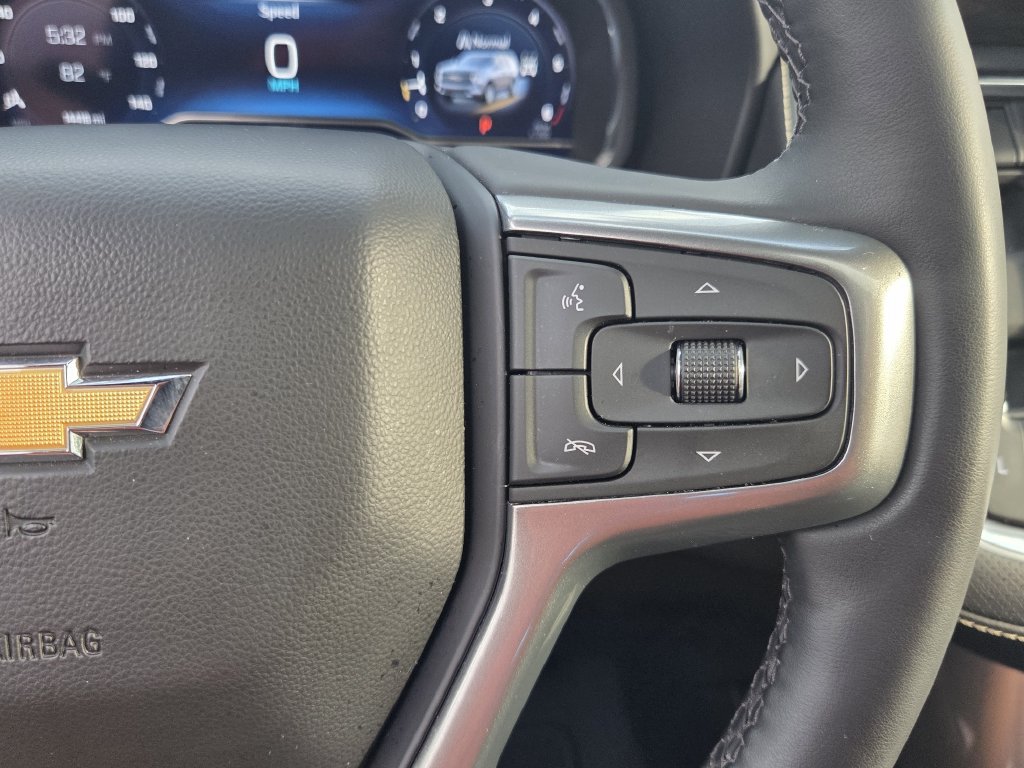 Used 2024 Chevrolet Tahoe Premier AWD/4WD image 25