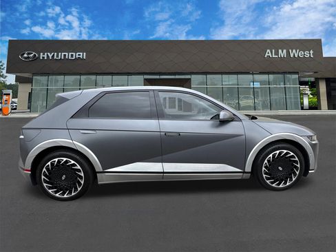 Used 2023 Hyundai Ioniq 5 Limited AWD/4WD image 4