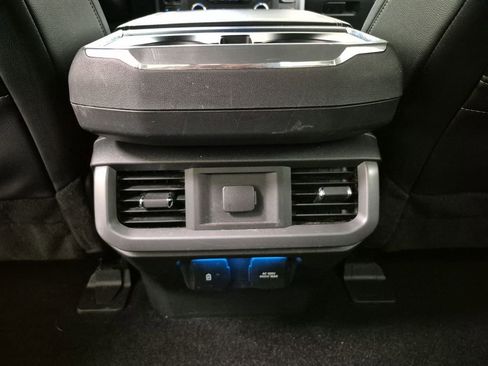 Used 2022 Ford F150 Lariat w/ Trailer Tow Package image 22