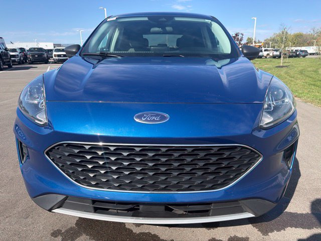 Used 2022 Ford Escape SE w/ Cold Weather Package FWD image 3