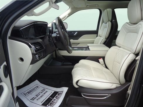 Used 2019 Lincoln Navigator L Black Label w/ Cargo Package AWD/4WD image 29