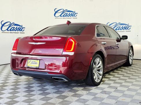 Used 2018 Chrysler 300 Limited w/ Safetytec Plus Group RWD image 6