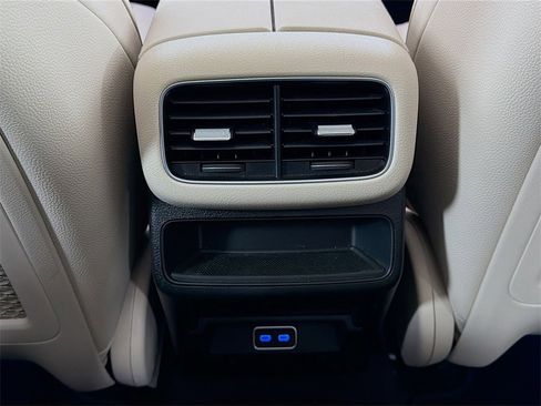 Used 2024 Mercedes-Benz GLE 450 4MATIC image 28