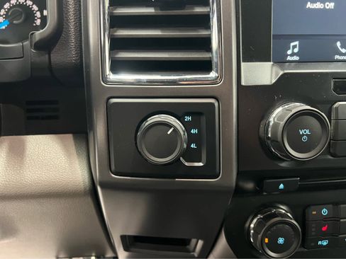 Used 2016 Ford F150 XLT w/ Equipment Group 302A Luxury image 19