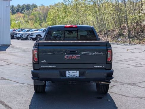 Used 2018 GMC Sierra 1500 Denali w/ Denali Ultimate Package AWD/4WD image 4