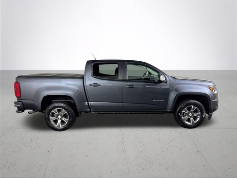 Used 2017 Chevrolet Colorado W/T w/ WT Convenience Package RWD image 5