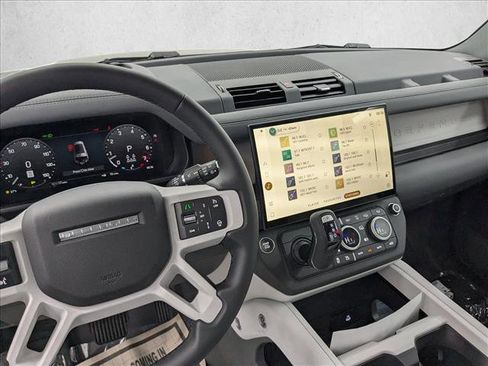 New 2026 Land Rover Defender 130 X-Dynamic SE image 8