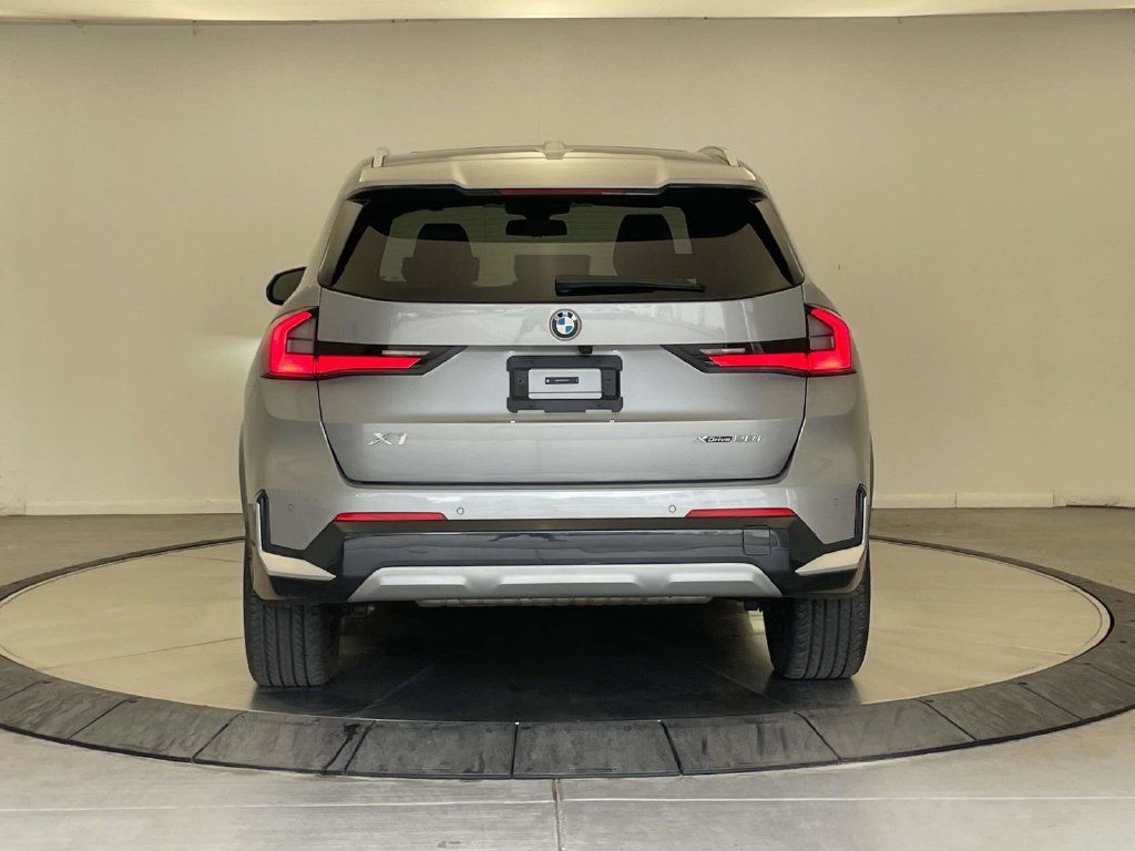 Used 2025 BMW X1 xDrive28i w/ Convenience Package AWD/4WD image 4
