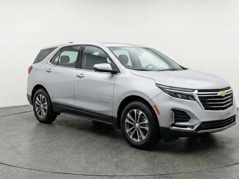 Used 2025 Chevrolet Equinox LT image 1