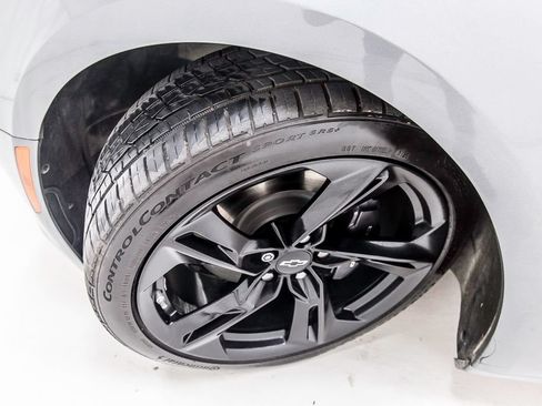 Used 2021 Chevrolet Camaro LT RWD image 14